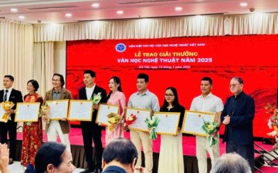 SINH VIÊN TUCST ĐẠT GIẢI THƯỞNG VĂN HỌC NGHỆ THUẬT NĂM 2025
